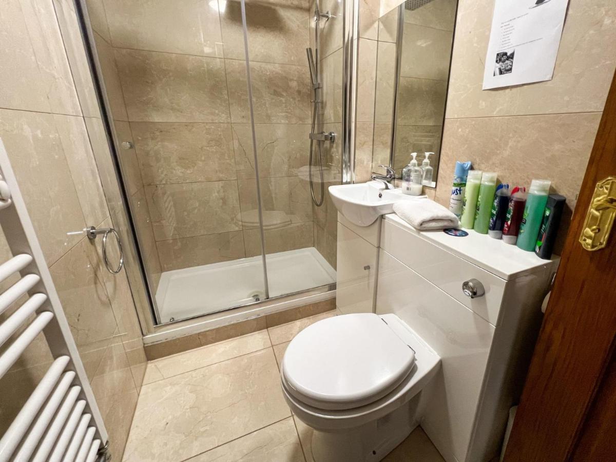 شقة Convenient 2Br Flat Gorgie إدنبرة المظهر الخارجي الصورة