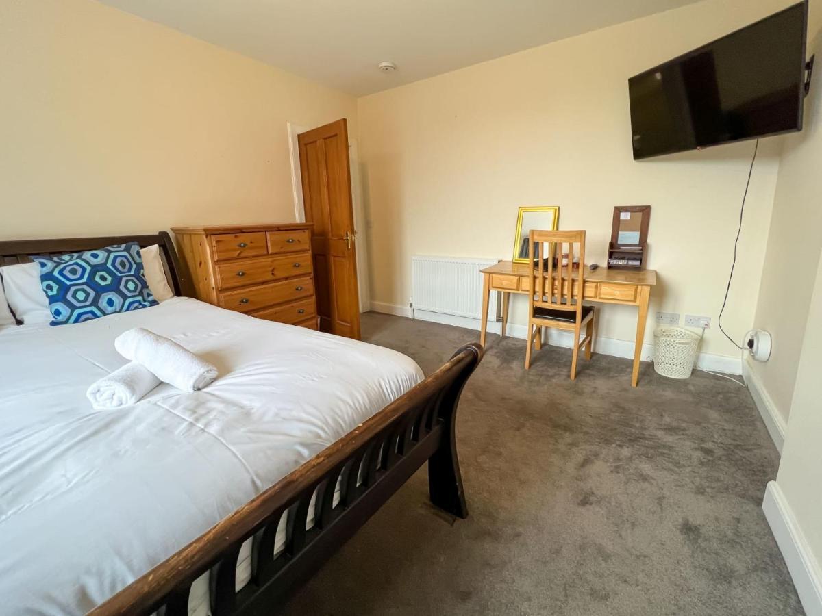 شقة Convenient 2Br Flat Gorgie إدنبرة المظهر الخارجي الصورة
