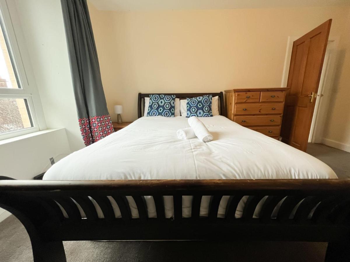 شقة Convenient 2Br Flat Gorgie إدنبرة المظهر الخارجي الصورة